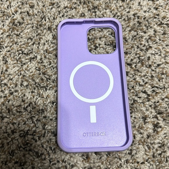 Iphone 14 Pro Case - Picture 2 of 2